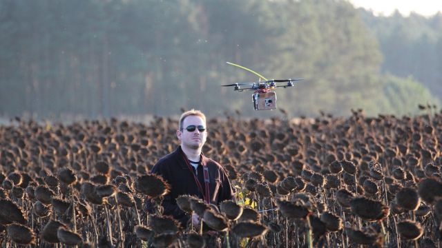 Martin Fiedler Quadrocopter HTT2014-17