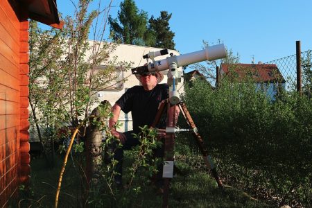 Uwe bei der Beobachtung des Transits Merkurtransit-13
