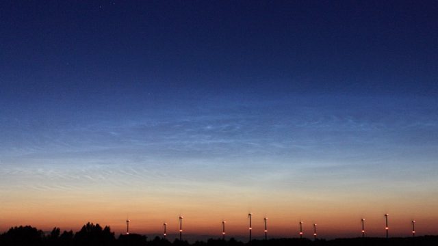 Leuchtende Nachtwolken am 15. Juli 2009 - Beginn der Beobachtung NLC_090715-1