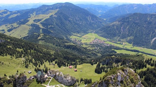 Blick auf das Wendelsteinkircherl Urlaub2011-04