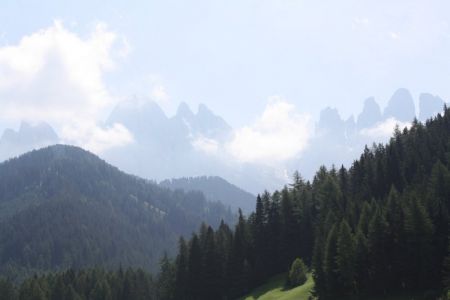 Blick auf die Geislerspitzen - Südtirol urlaub2009-09
