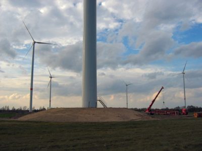 Windräder an der Verbindungsstraße Radensdorf - Biebersdorf wka081021-2